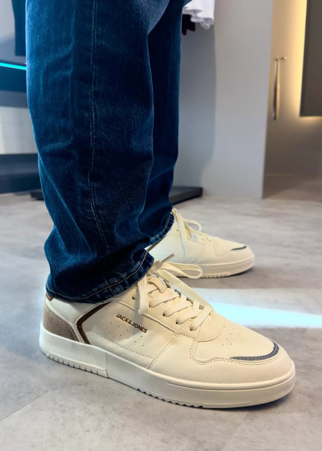 09.06